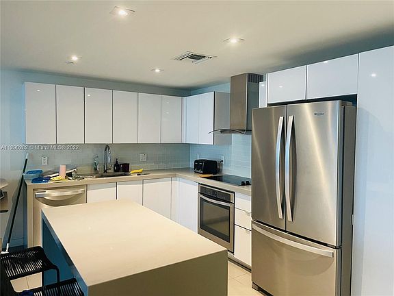 3rd image of 1600 NE 1st Ave APT 2819