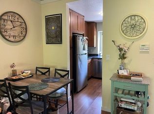 11 Village Cir, San Rafael, CA 94903