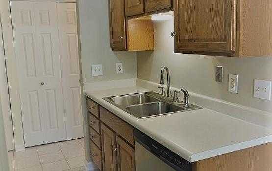 4th image of 816 Bloomfield Village Blvd #1-B