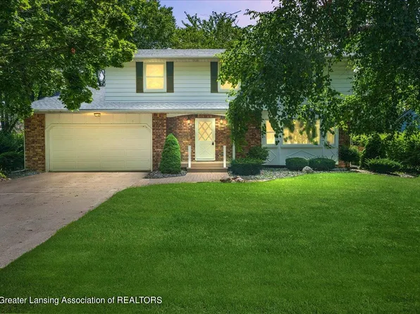 239 Chanticleer Trl, Lansing, MI 48917