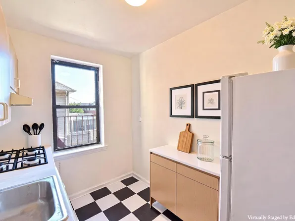 257 Beach 128 St #2B, Rockaway Park, NY 11694