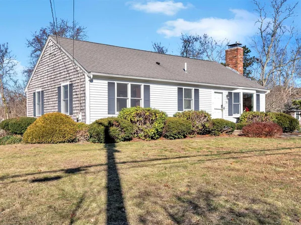 10 W Great Western Road, South Yarmouth, MA 02664