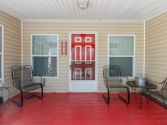 2nd image of 214 Victoria Dr