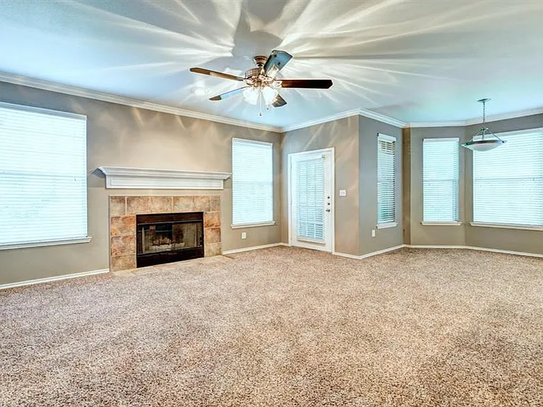 Regency Dell Ranch Apartments — Photo 19