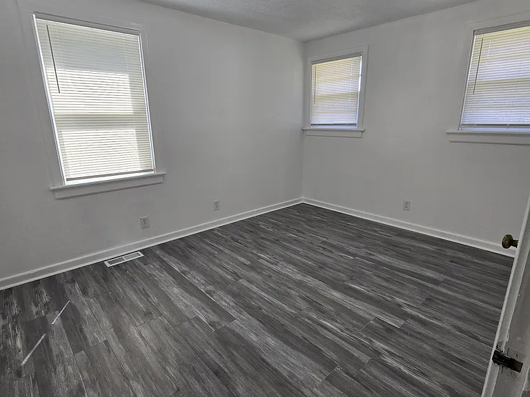 2312 Reed Rd — Photo 13