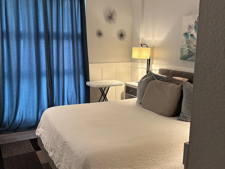 151 E Washington St #413 — Photo 3
