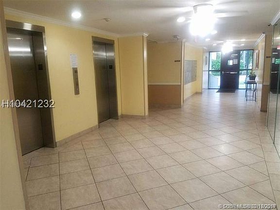 3rd image of 17560 Atlantic Blvd APT 306