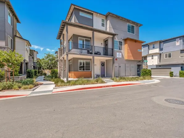 151 Spectrum Ln, Hayward, CA 94544