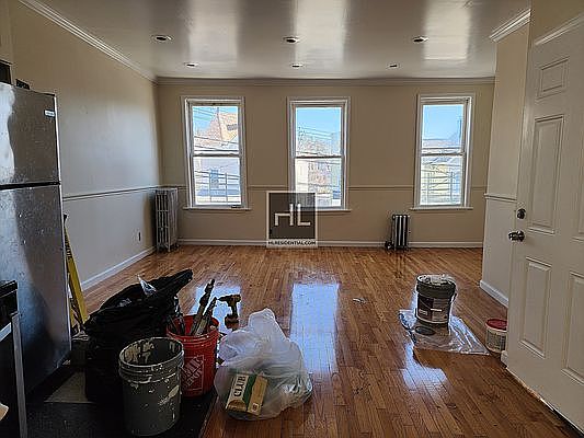 4th image of 3639 Barnes Ave #2
