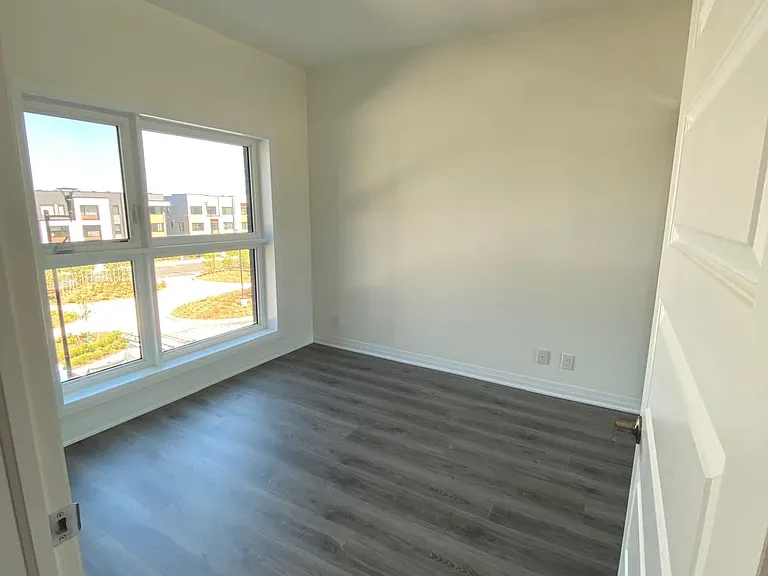 128 Grovewood Cmn — Photo 7