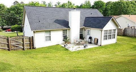 2nd image of 5618 Tennyson Dr