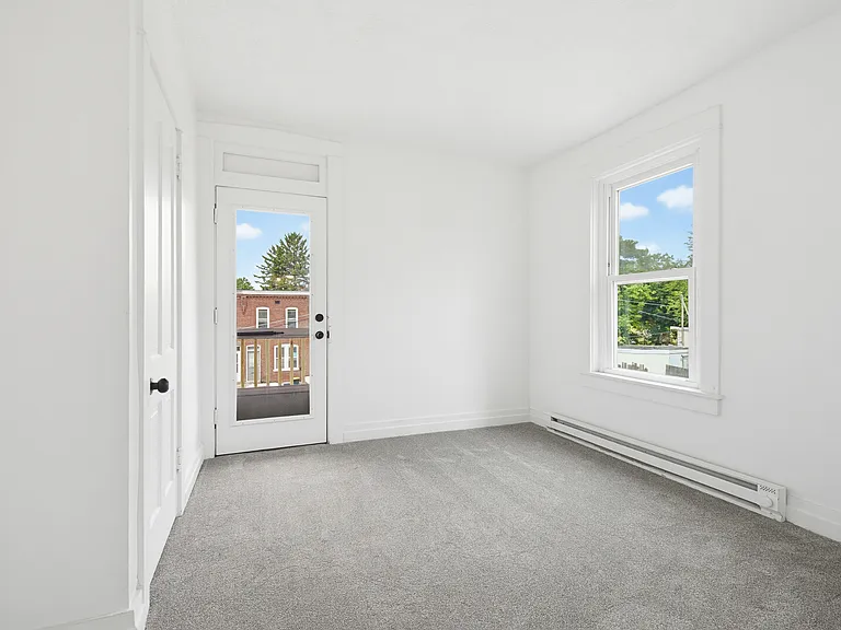 340 E Frederick St — Photo 21