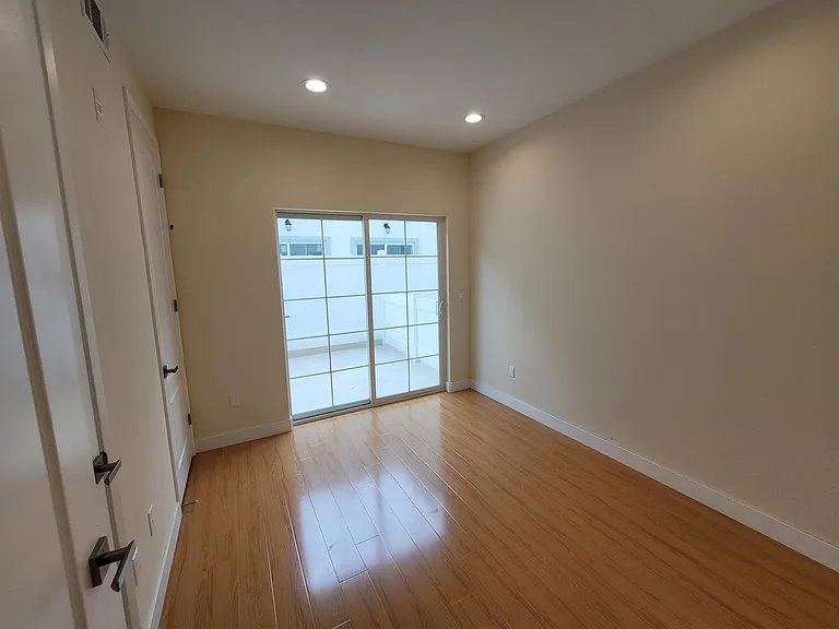 727 S Stoneman Ave #B — Photo 26