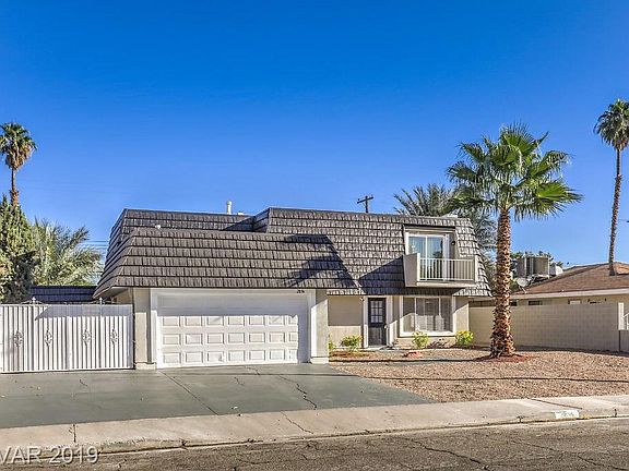 4th image of 2856 Capistrano Ave