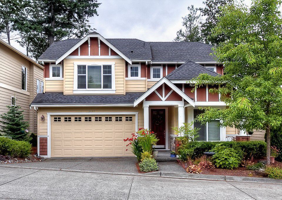 1st image of 2047 29th Ln NE
