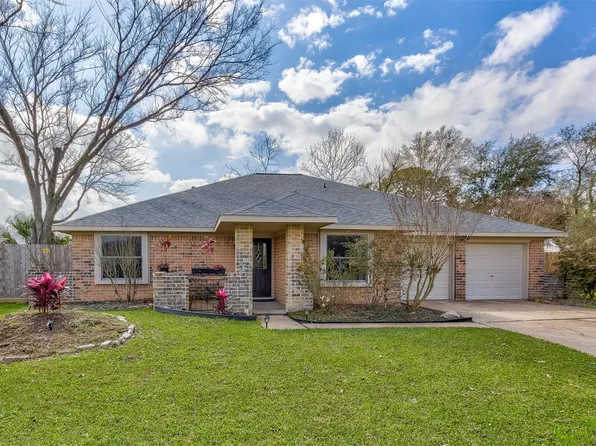 4602 Iroquois Dr, Pasadena, TX 77504