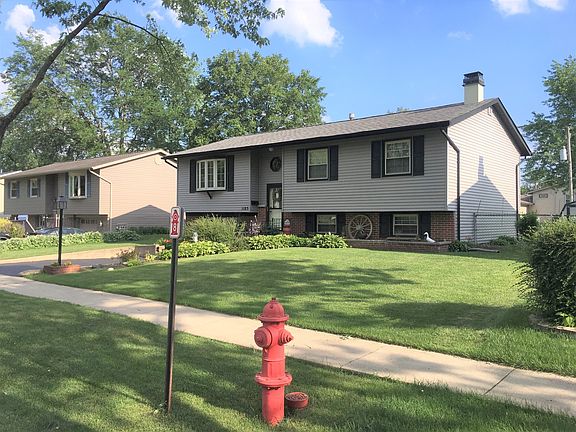 2nd image of 1185 Old Mill Ln