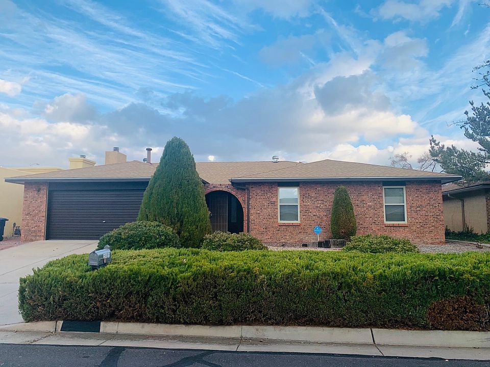 1st image of 6916 Wildwood Ln NE