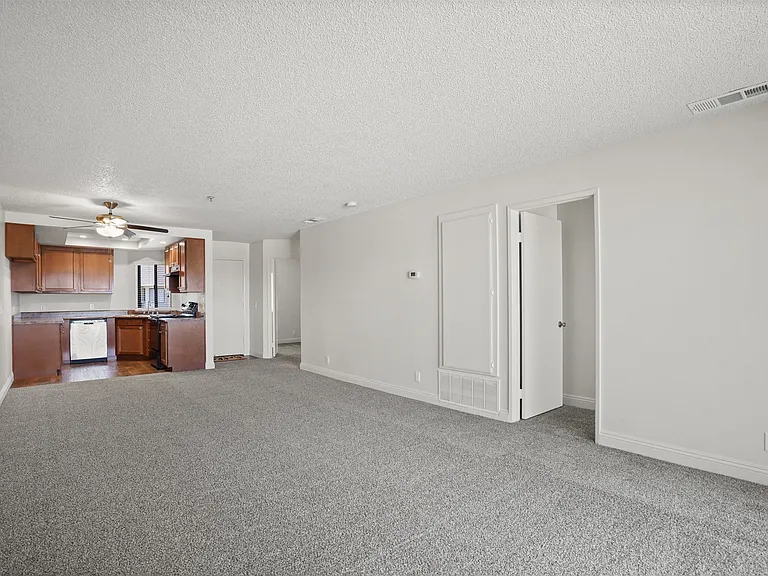 Woodstock Terrace — Photo 7