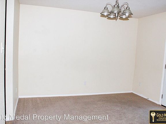 4th image of 407 Aries Ave