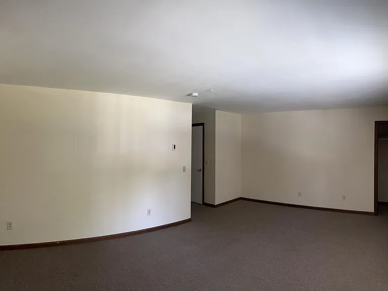 65 Henry Ave #3 — Photo 6