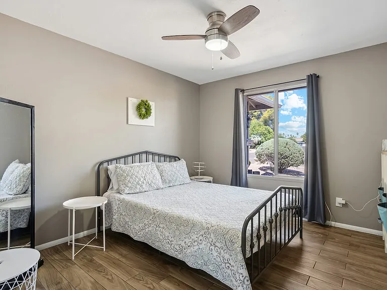 3209 S Los Feliz Dr — Photo 23