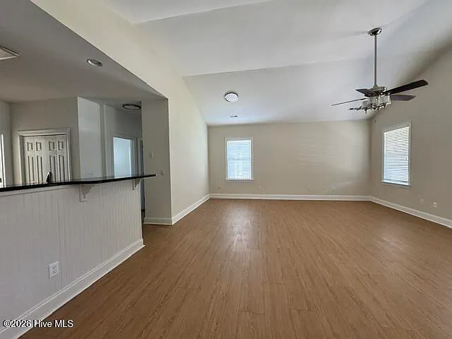 4975 N Hampton Dr SE — Photo 10