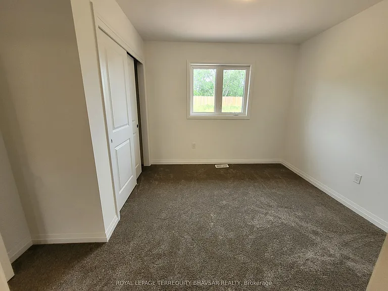4552 Portage Rd #8 — Photo 33