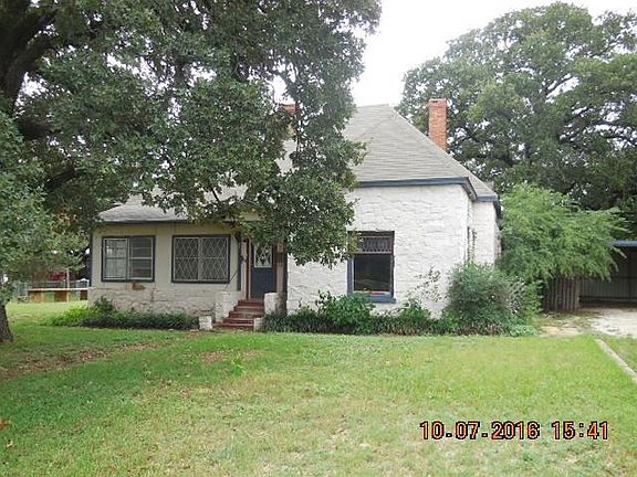 2nd image of 605 S Lamar St