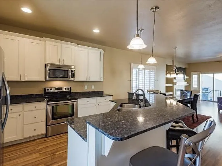 3744 S Prairiewood Dr — Photo 6