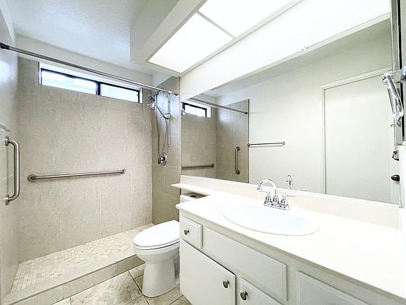 5th image of 5265 Robinwood Dr