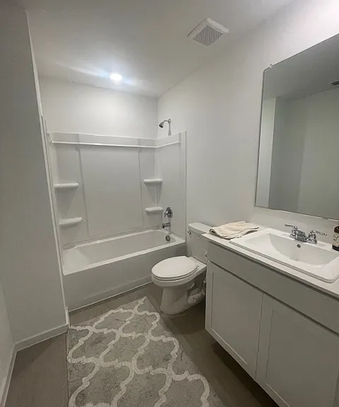1020 Sugarberry St — Photo 3