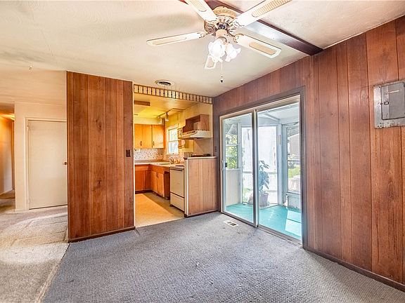 4th image of 75 Whippoorwill Dr