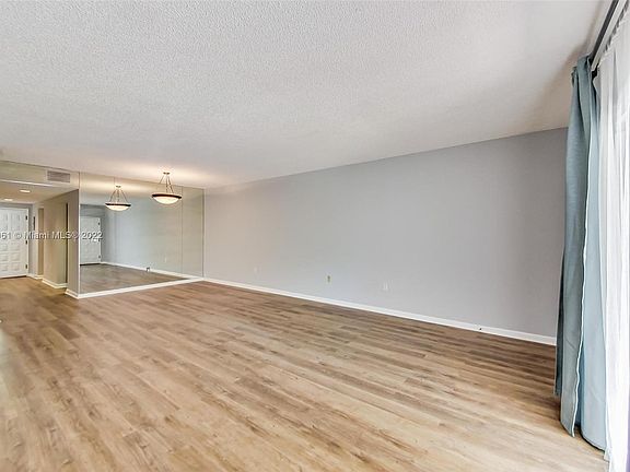 4th image of 2600 Cardena St APT 14