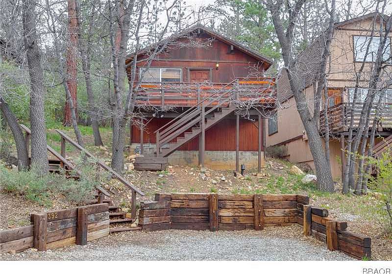1st image of 392 Vista Ave