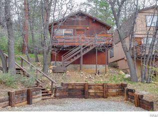 392 Vista Ave, Sugarloaf, CA 92386
