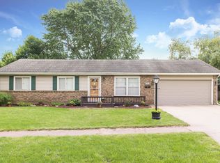 626 Emmert Dr, Sycamore, IL 60178