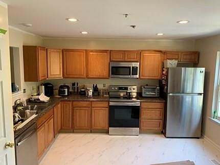 1st image of 513 Annapolitan Ln