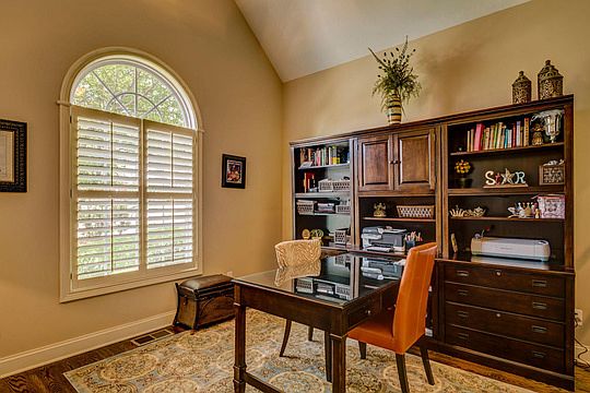 4th image of 8808 Ebenezer Oaks Ln