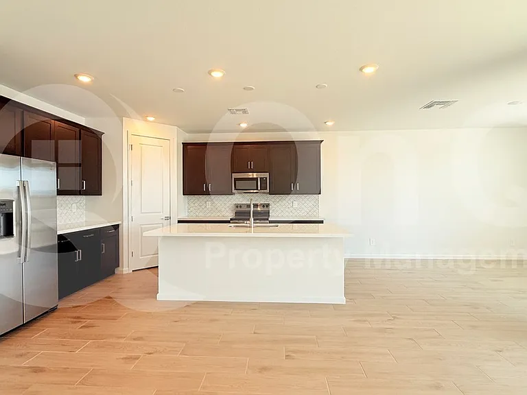 34007 N Germander Dr — Photo 3