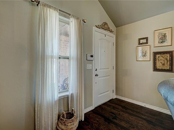 3rd image of 5702 Marblewood Dr