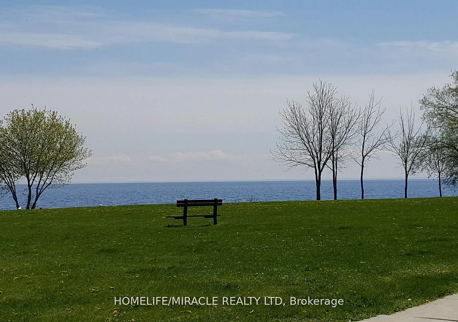 3 bed, $2,400 — Photo 3