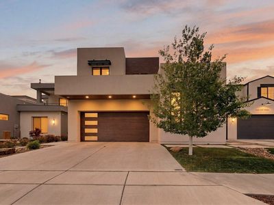 8815 Silver Oak Ln NE, Albuquerque, NM, 87113