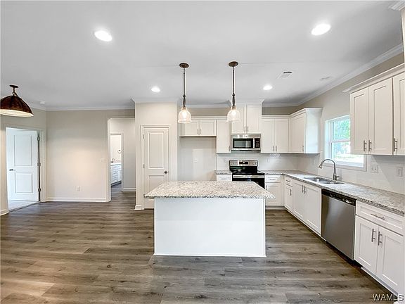 5th image of 5050 Summerfield Dr E