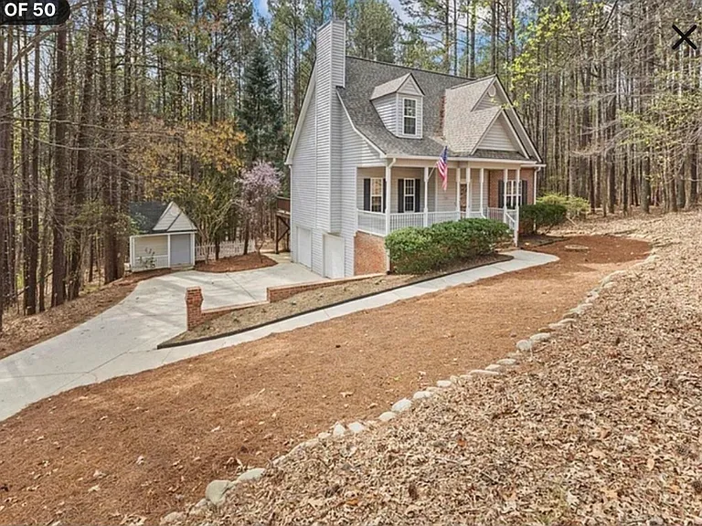 104 E Fleming Farm Dr — Photo 1