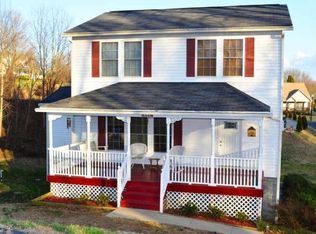 11 Captains Dr, Candler, NC 28715