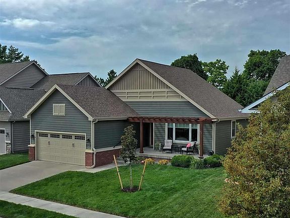 4th image of 8410 Pinehill Ln