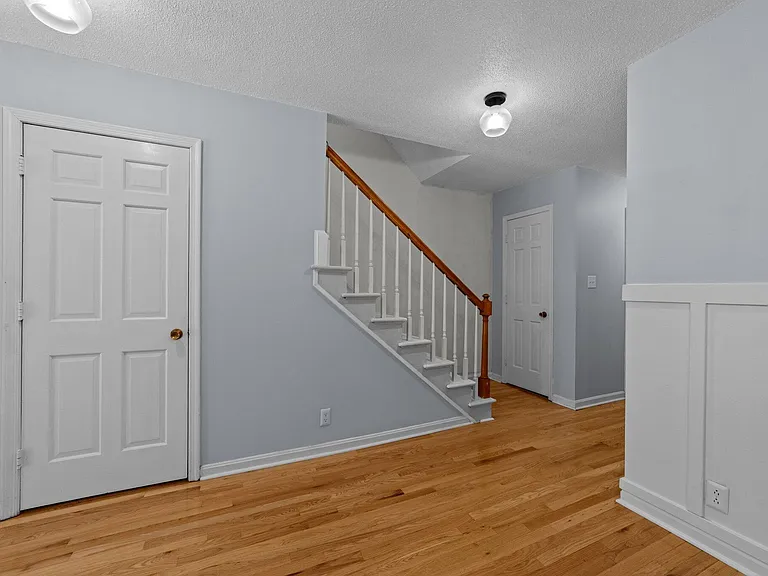 2947 Wycliff Rd — Photo 4