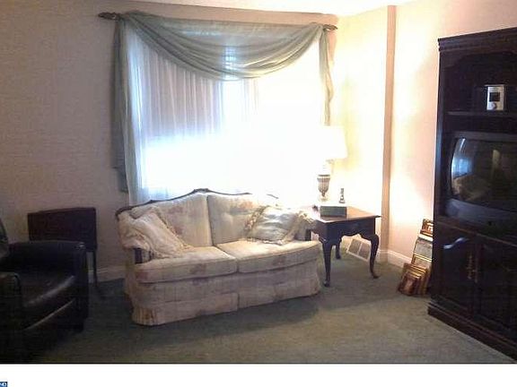 2nd image of 7127 Lynford St