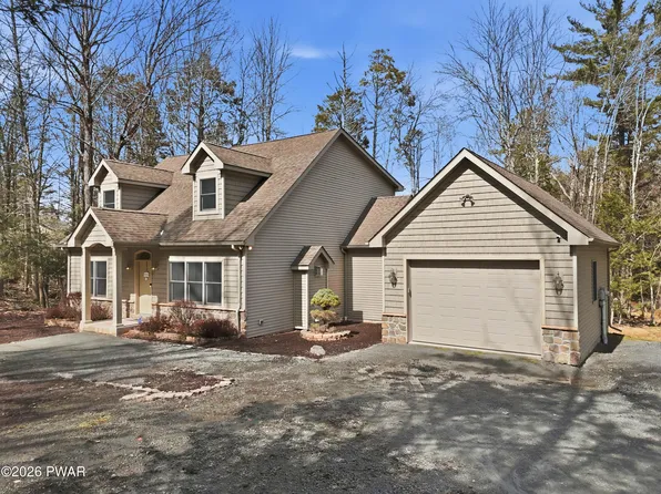 187 Indian Dr, Greentown, PA 18426